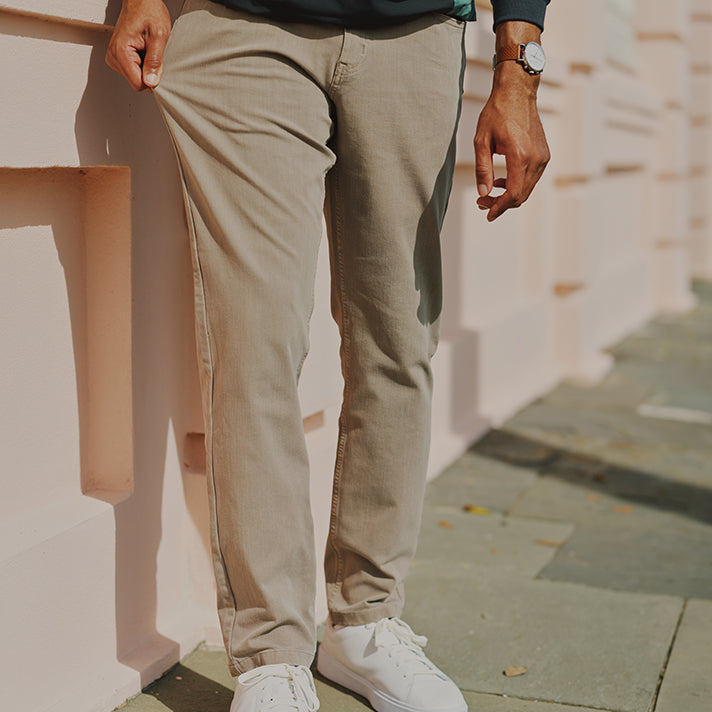 Bucks Casual Relaxed Fit Tan Men's Jeans Comfortable Jeans by Mugsy