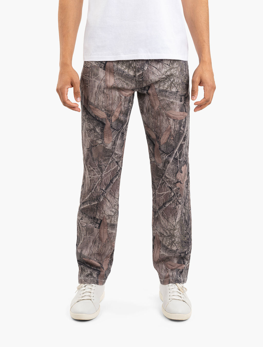 Men's relaxed-fit camo jogger pants with Realtree-style brown-gray leaf-and-branch pattern